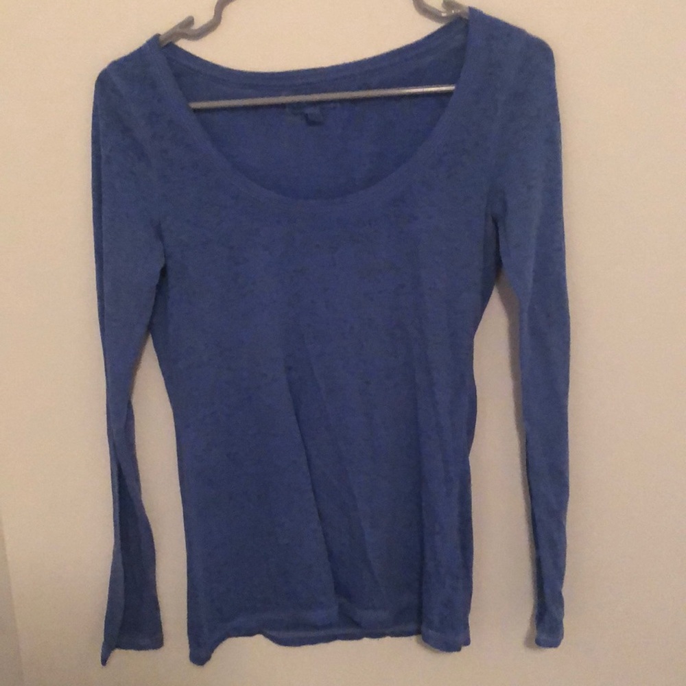 AE long sleeve scoop neck tee